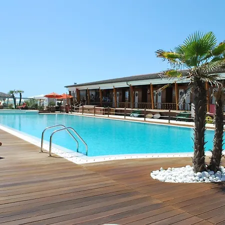 בקתה House,giardino,piscina,spiaggia, 6 Posti וירג'יו